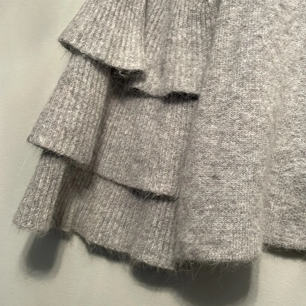 ENDLESS ROSE ANGORA SWEATER SIZE L - Picture 3 of 5